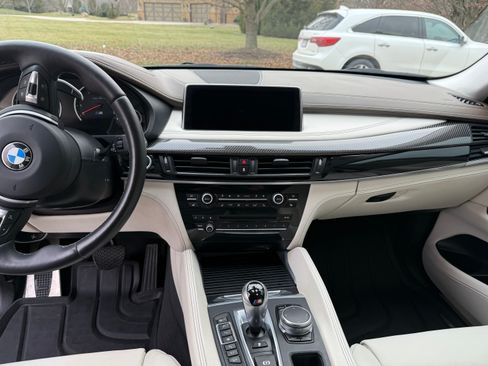 Used 2018 BMW X6 M image 8