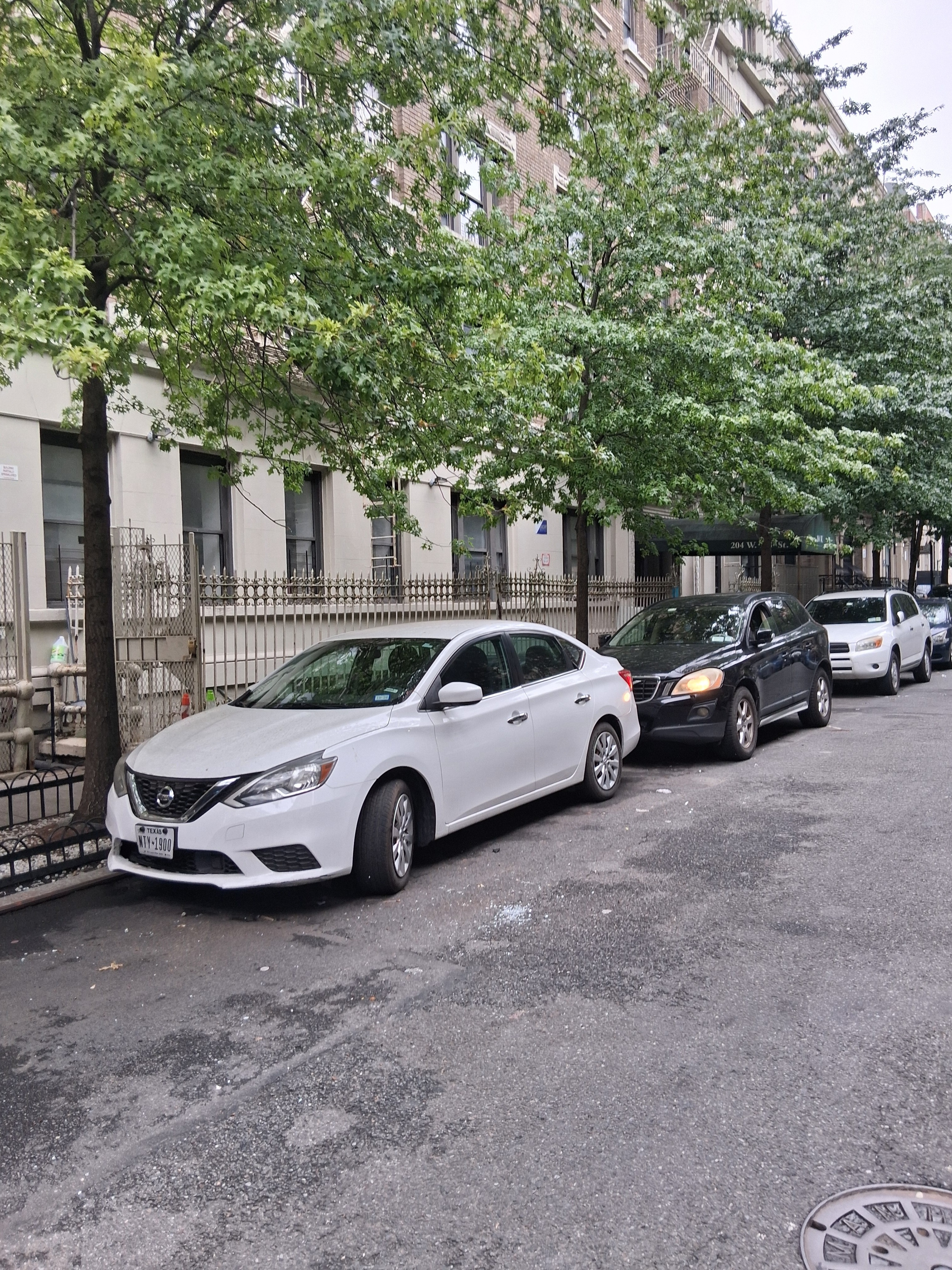 Used 2019 Nissan Sentra S FWD image 2