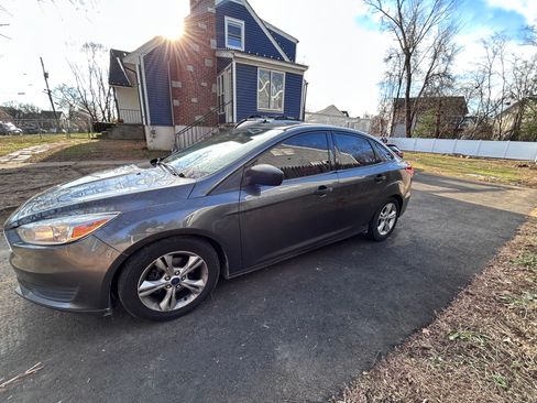 Used 2018 Ford Focus S image 5