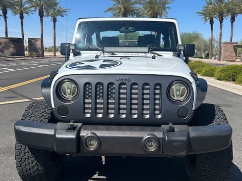 Used 2017 Jeep Wrangler Sport image 12