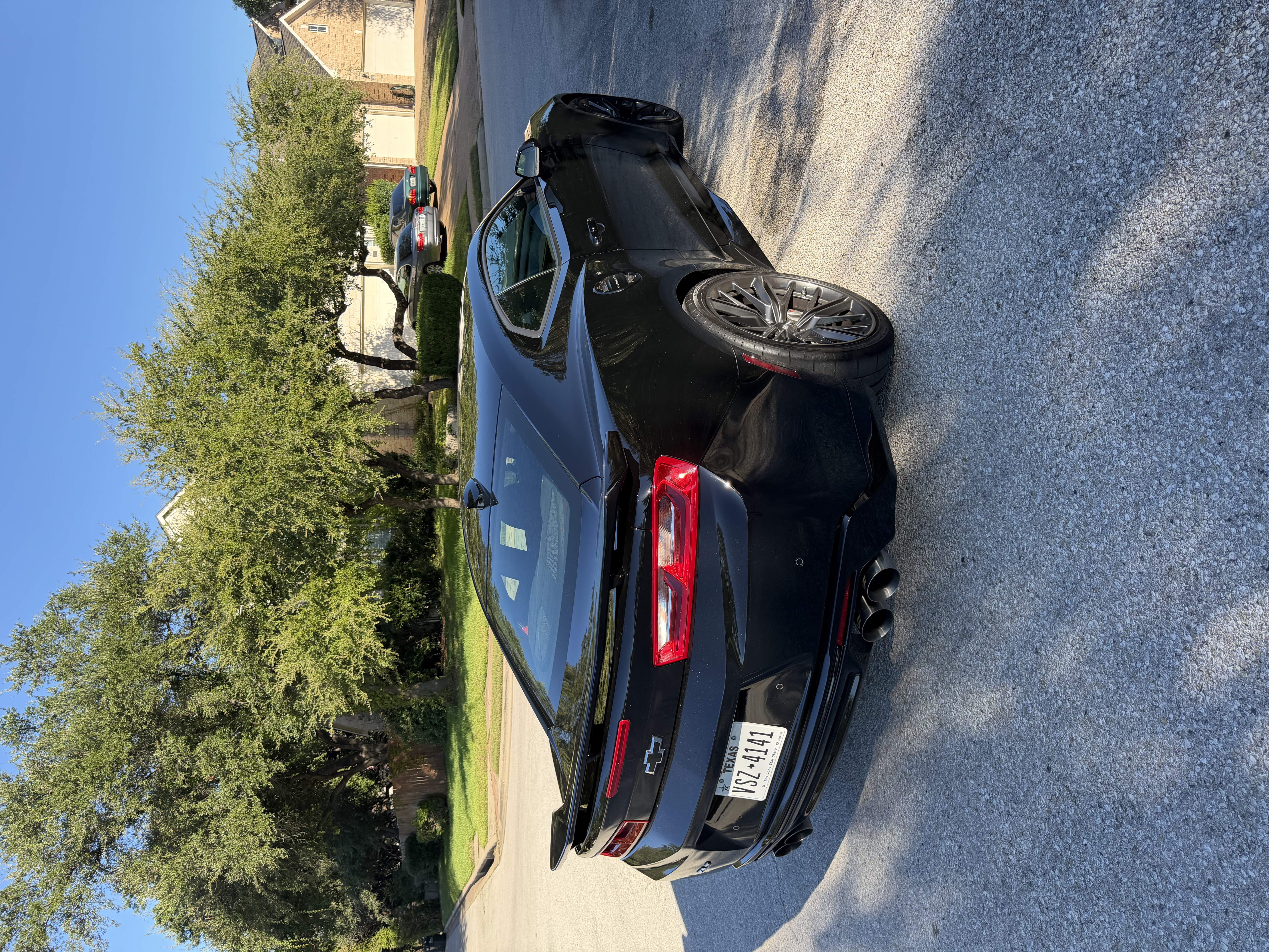 Used 2018 Chevrolet Camaro ZL1 RWD image 9