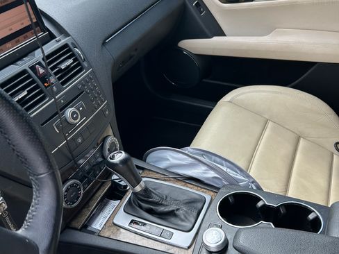 Used 2009 Mercedes-Benz C 63 AMG Sedan image 9