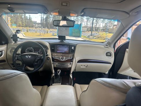 Used 2016 INFINITI QX60 FWD w/ Deluxe Technology Package image 8