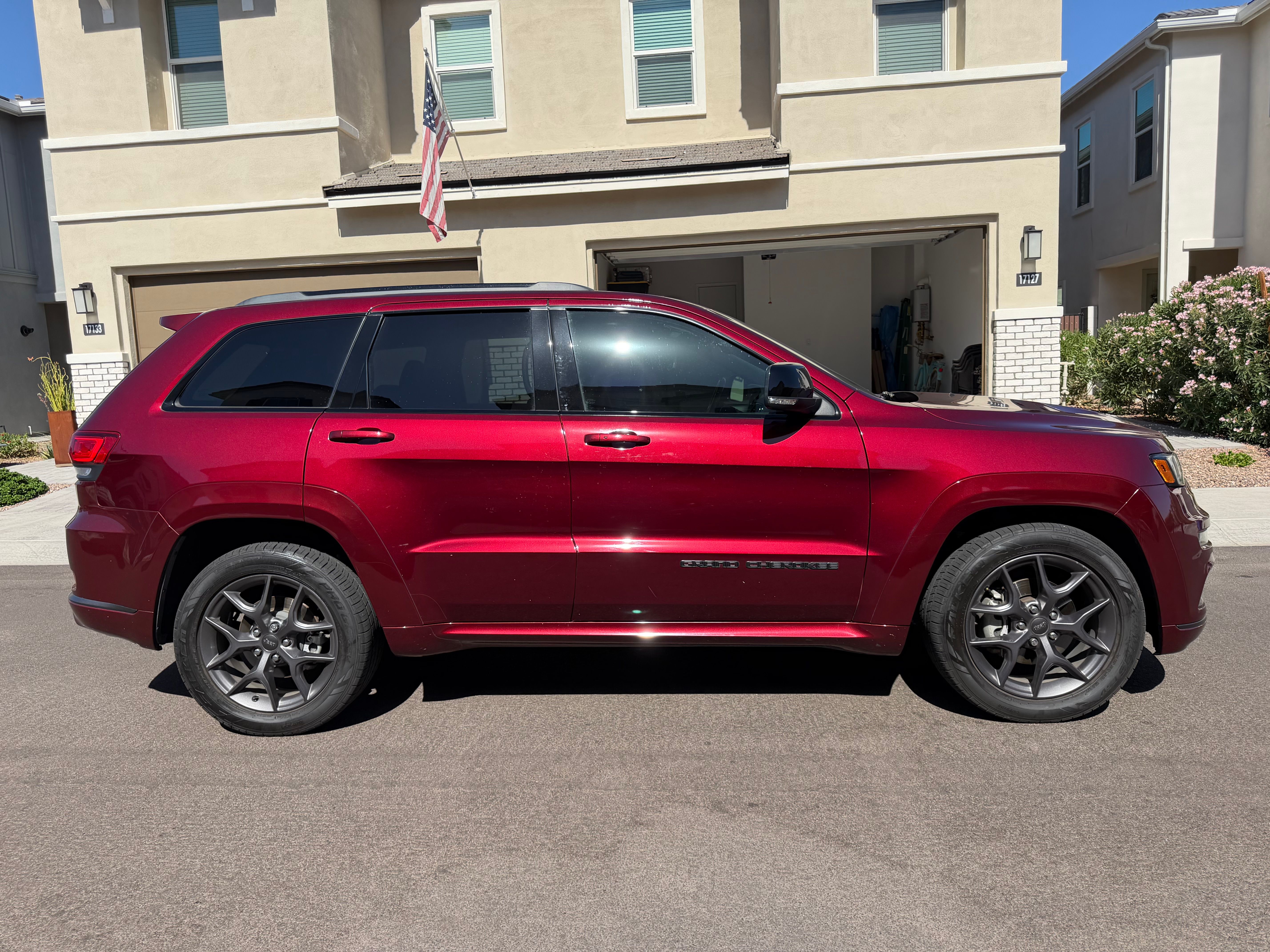 Used 2020 Jeep Grand Cherokee Limited X RWD image 1