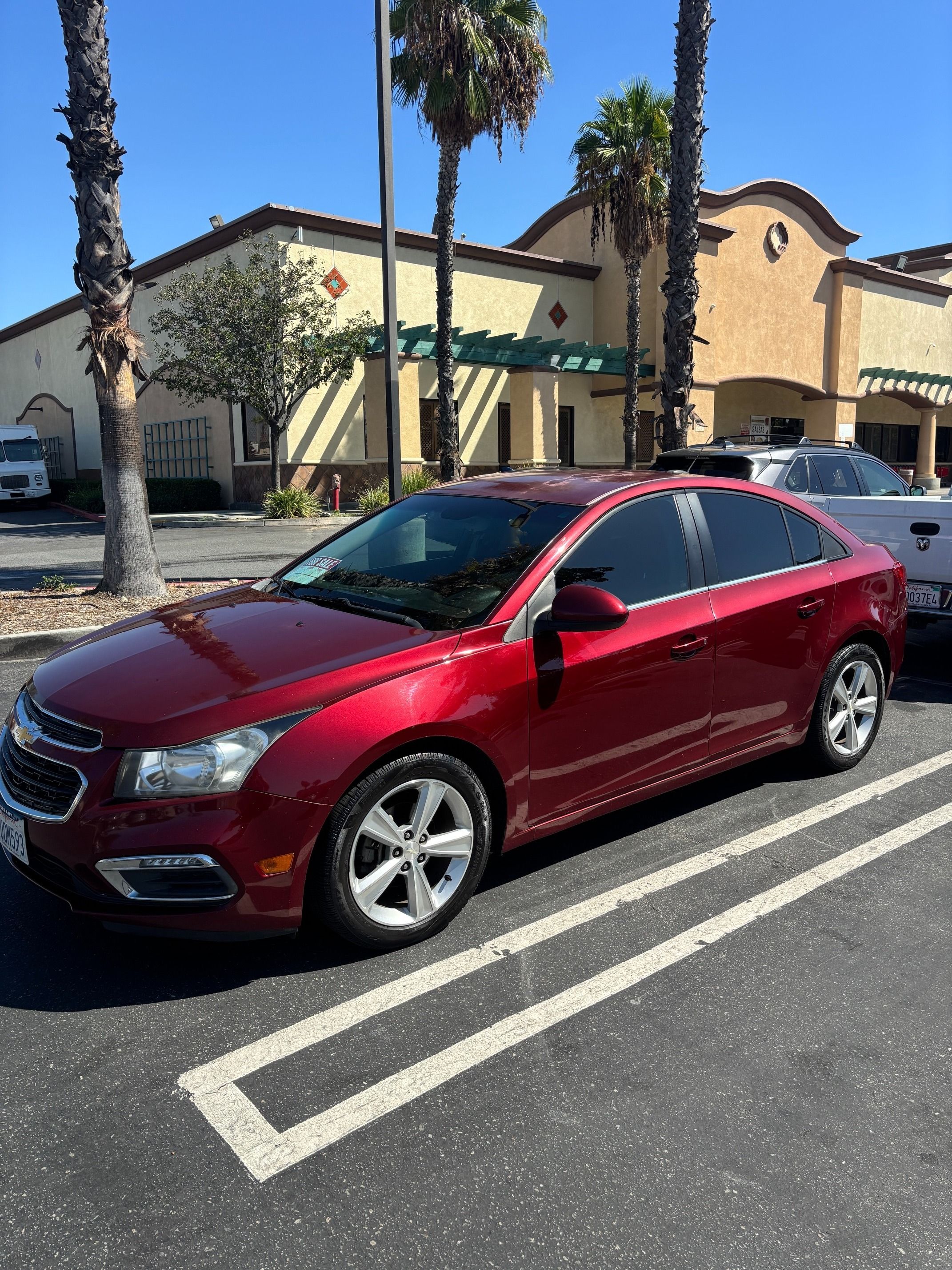 Used 2015 Chevrolet Cruze LT FWD image 1
