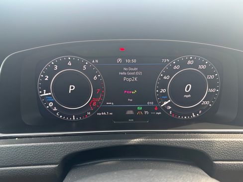 Used 2019 Volkswagen Golf R 4-Door AWD/4WD image 21
