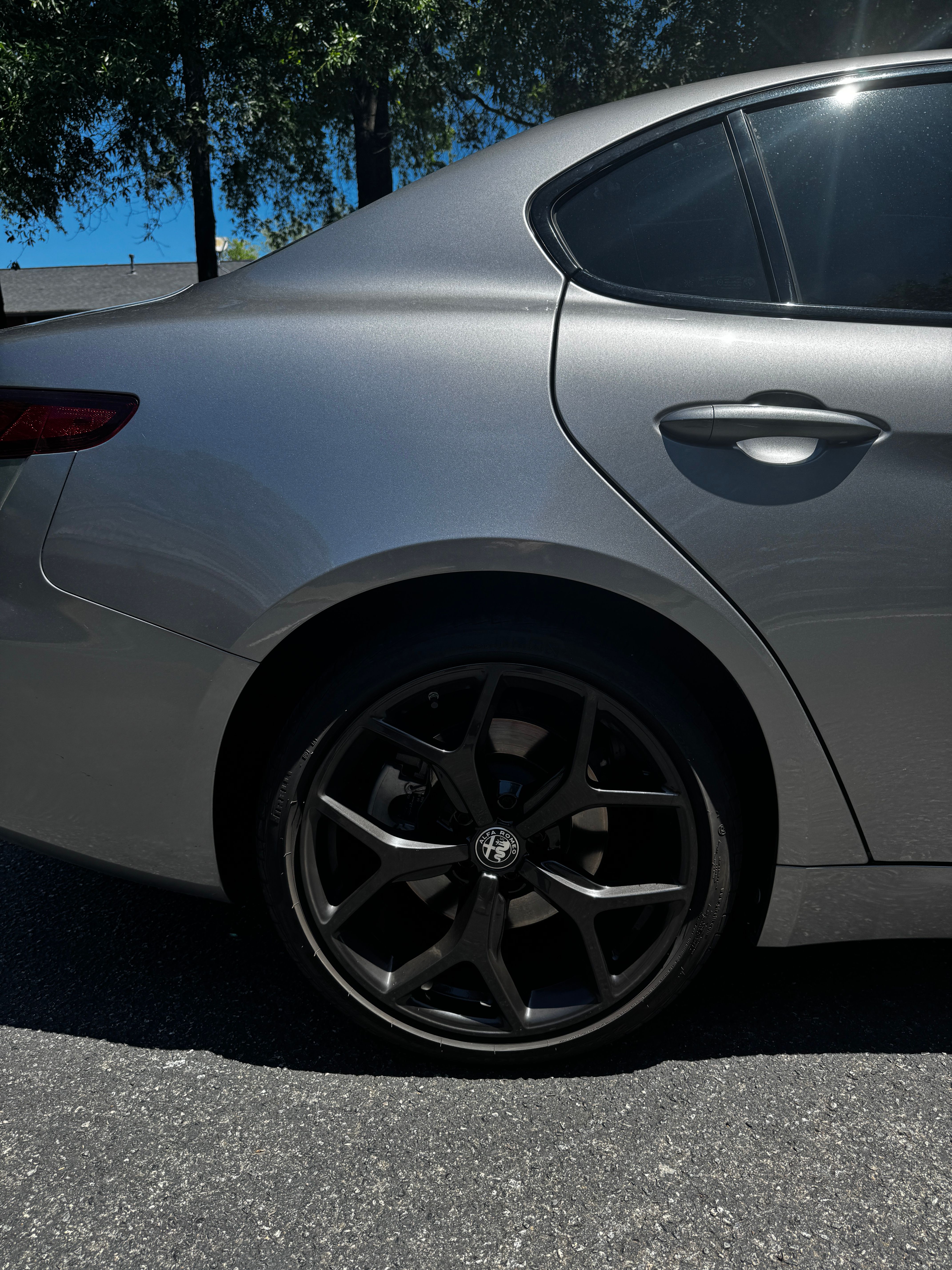 Used 2021 Alfa Romeo Giulia Ti w/ Nero Edizione RWD image 15