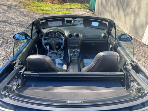 Used 1999 MAZDA MX-5 Miata 10th Anniversary Edition image 23