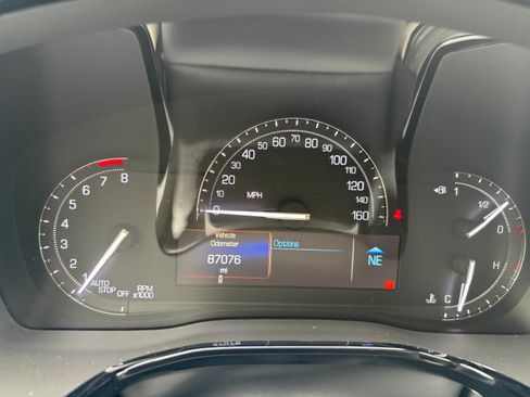 Used 2018 Cadillac XT5 Luxury w/ Driver Awareness Package AWD/4WD image 10