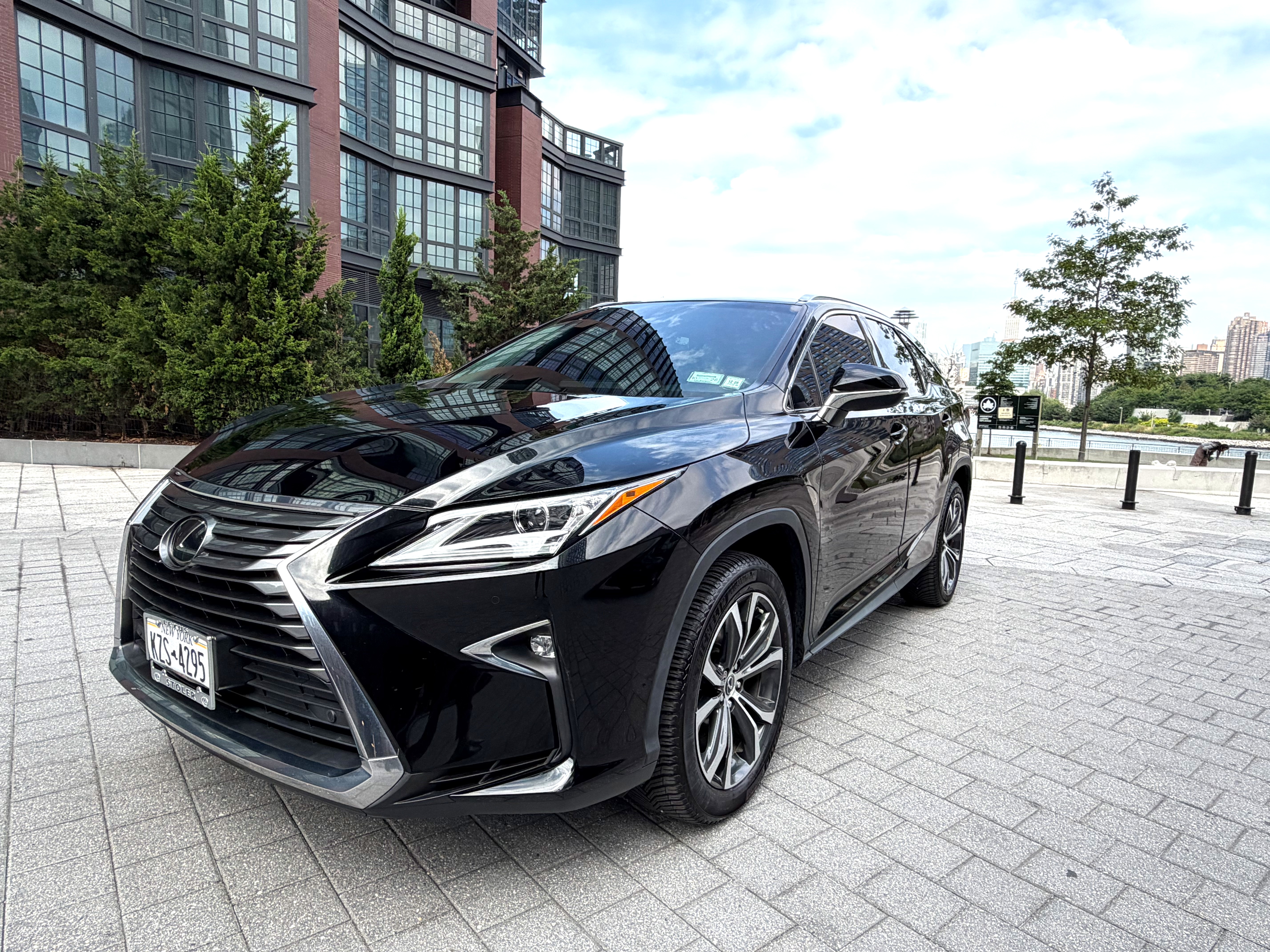 Used 2019 Lexus RX 350L AWD image 17
