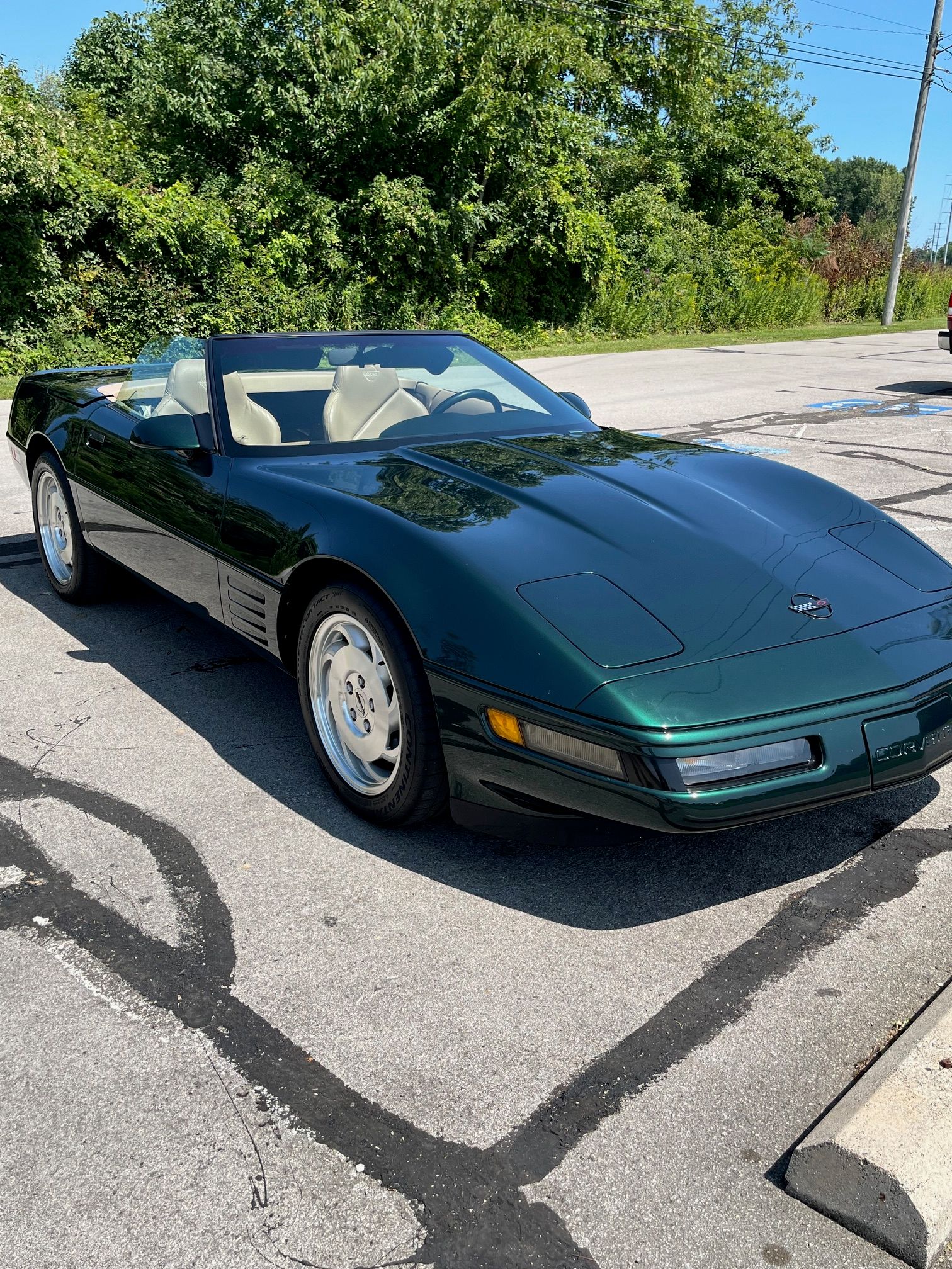 Used 1994 Chevrolet Corvette Convertible RWD image 1