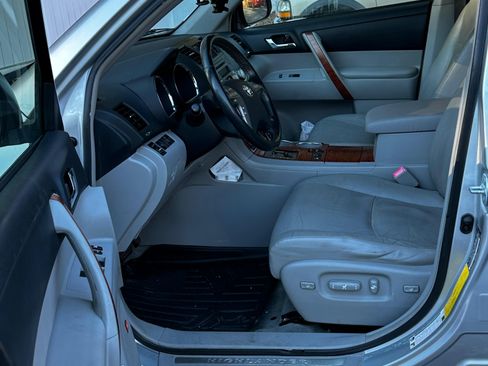 Used 2008 Toyota Highlander Limited image 27