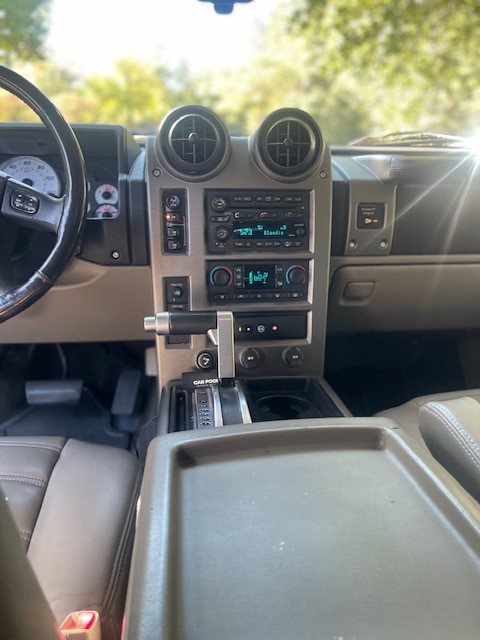 Used 2003 HUMMER H2 w/ Preferred Equipment Group AWD/4WD image 14