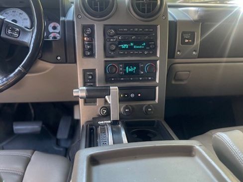 Used 2003 HUMMER H2 w/ Preferred Equipment Group image 14