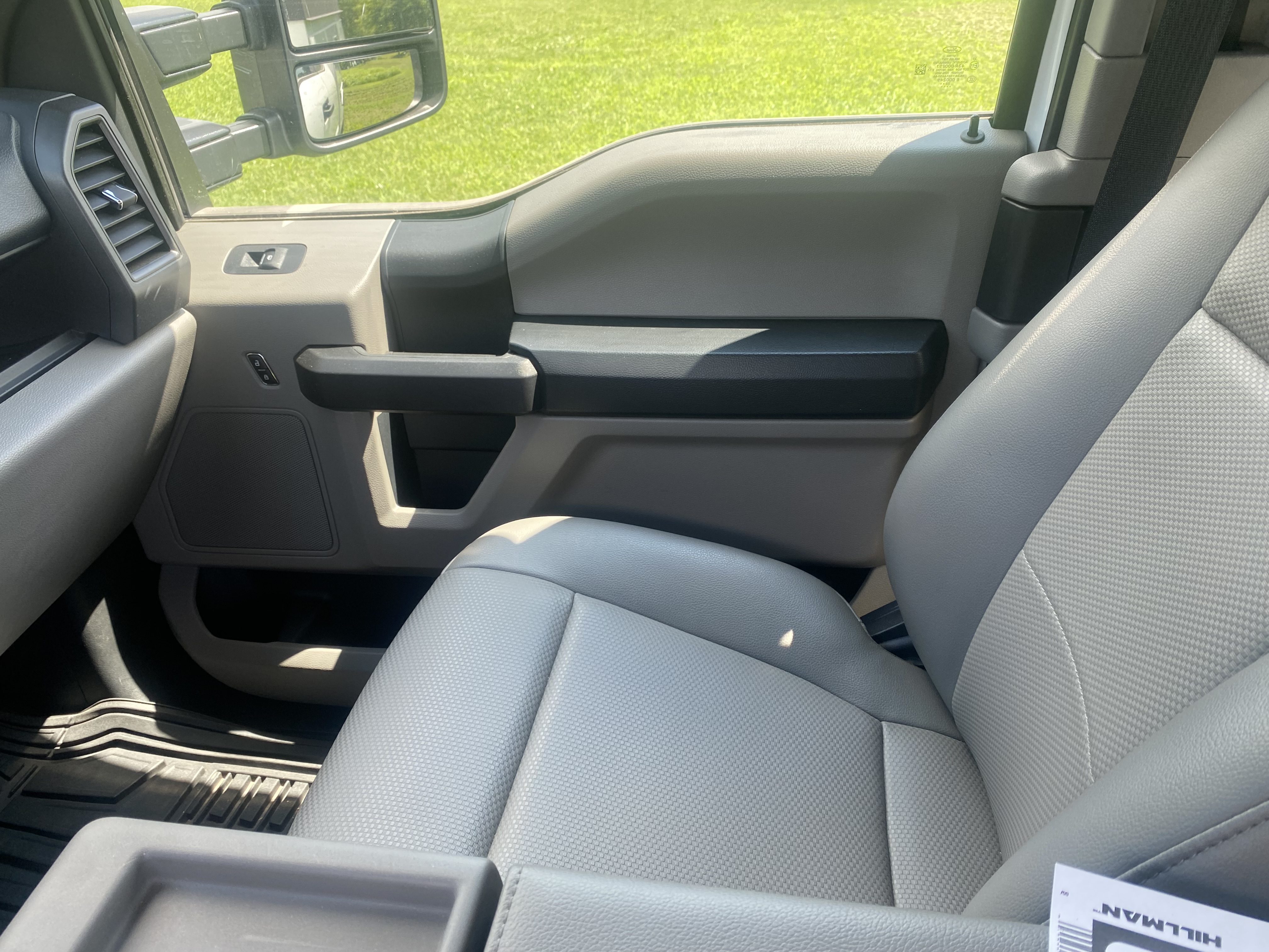 Used 2022 Ford F250 XL w/ Power Equipment Group RWD image 13