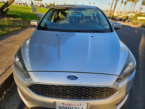 Used 2015 Ford Focus SE w/ Equipment Group 201A image 8