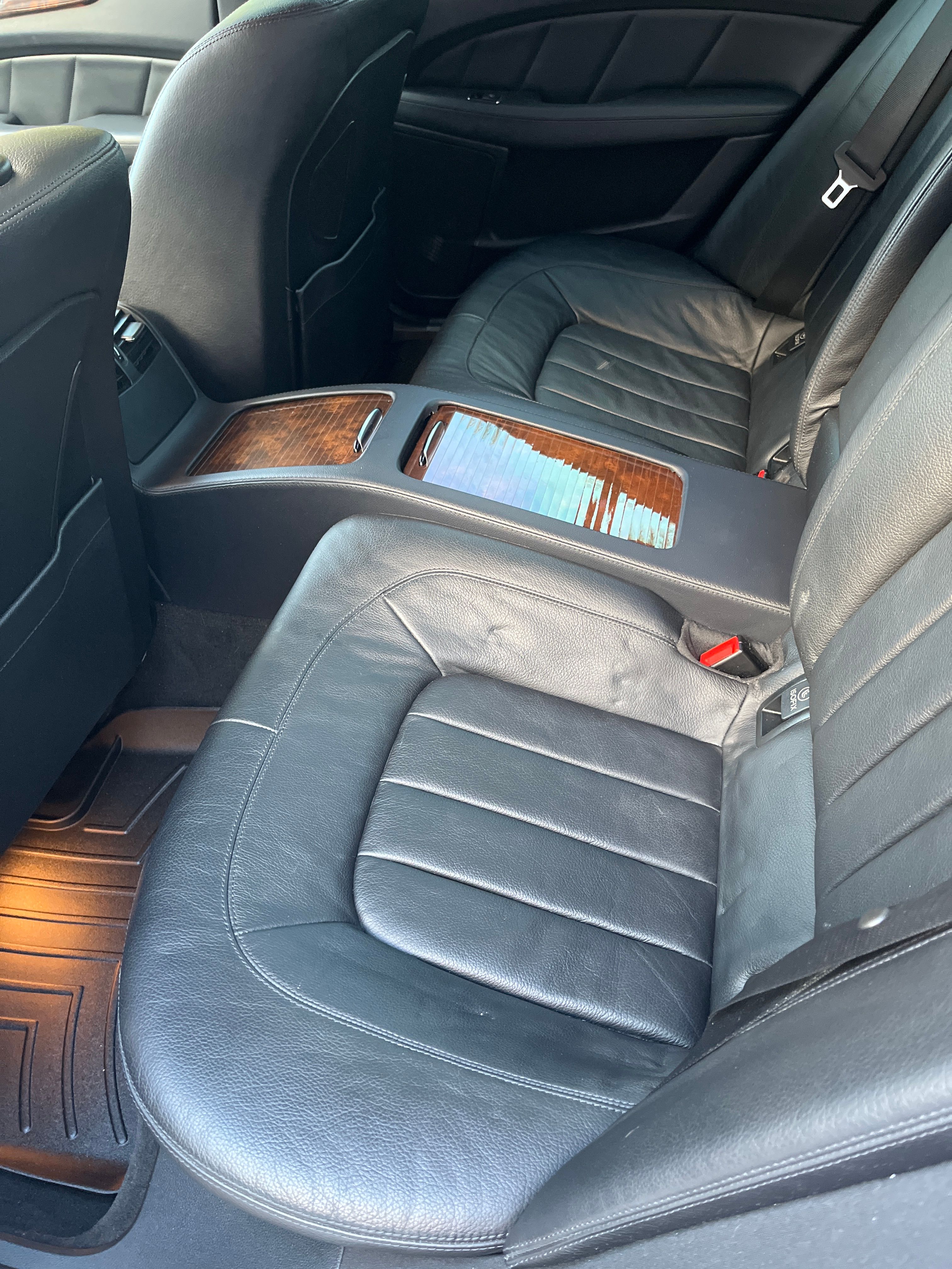 Used 2012 Mercedes-Benz CLS 550 image 9