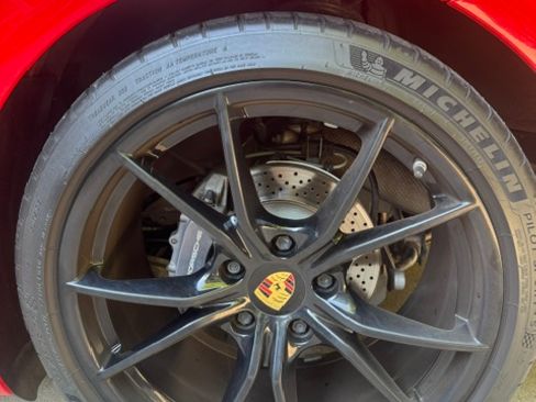 Used 2018 Porsche 718 Cayman RWD image 15