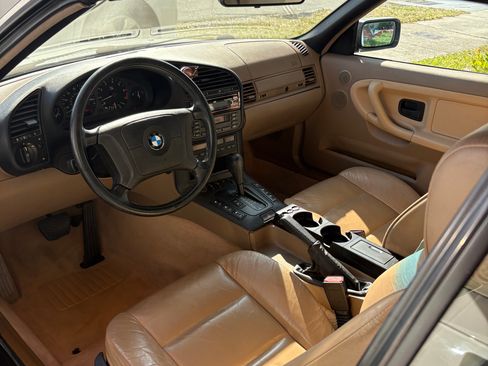 Used 1998 BMW 323i 323i Convertible 2D image 6