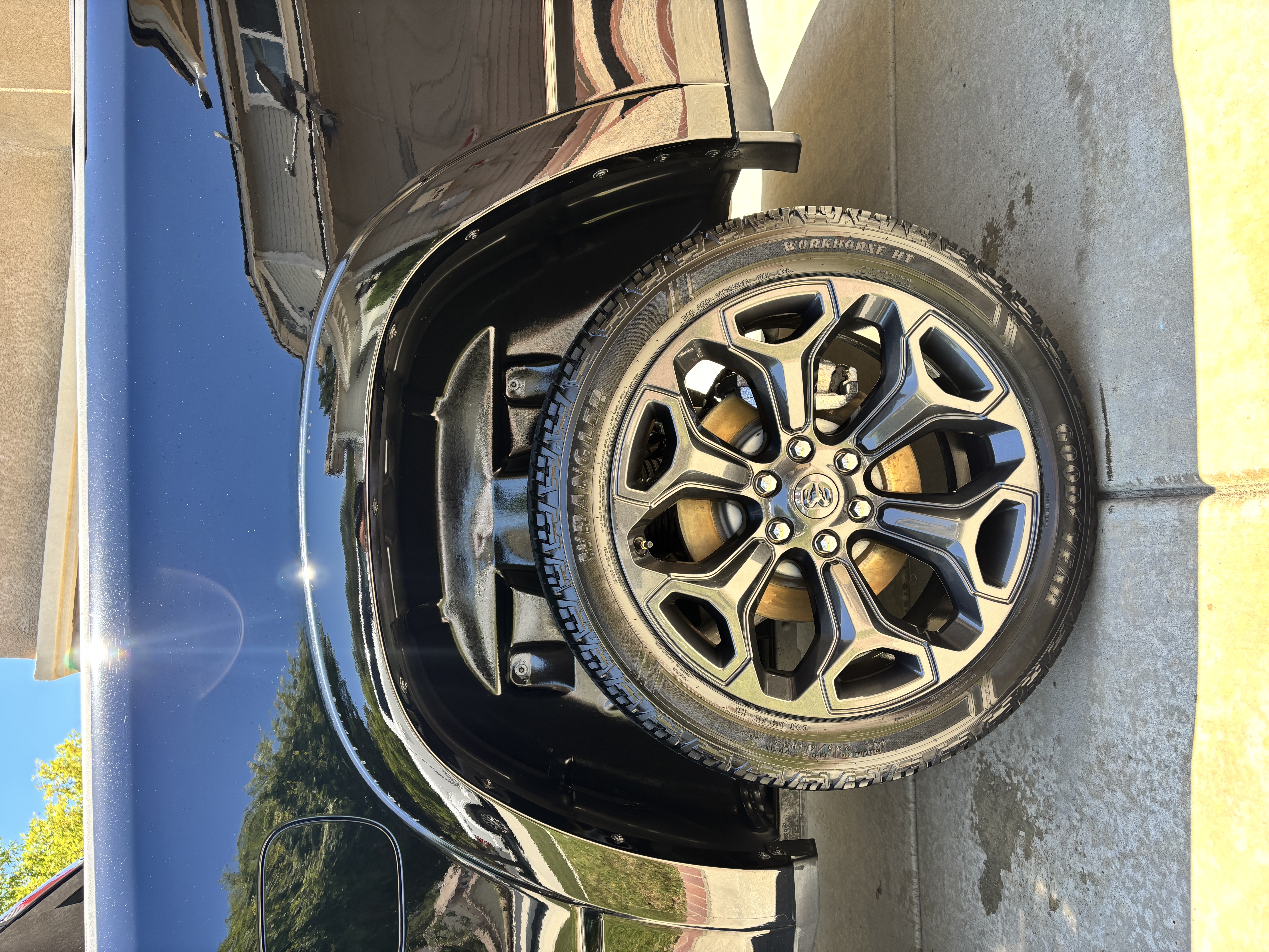 Used 2021 RAM 1500 Limited w/ Night Edition AWD/4WD image 25