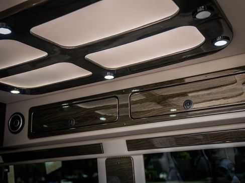 Used 2022 Mercedes-Benz Sprinter 2500 image 18