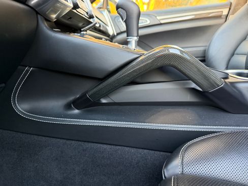 Used 2018 Porsche Cayenne Turbo S w/ Premium Package Plus image 19