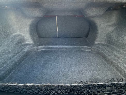 Used 2018 Ford Taurus Limited w/ Driver Assist Package image 28