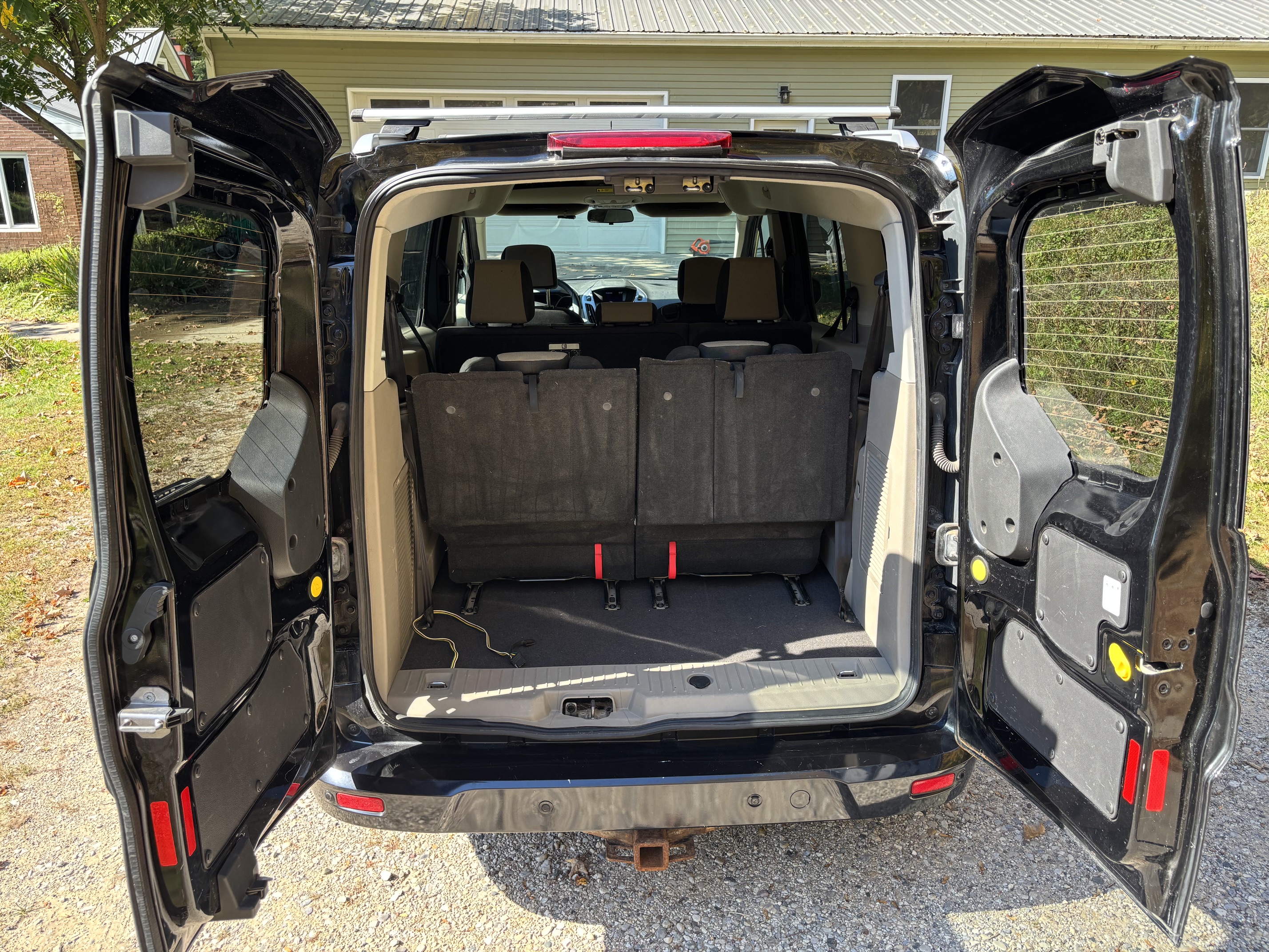 Used 2014 Ford Transit Connect XLT FWD image 5