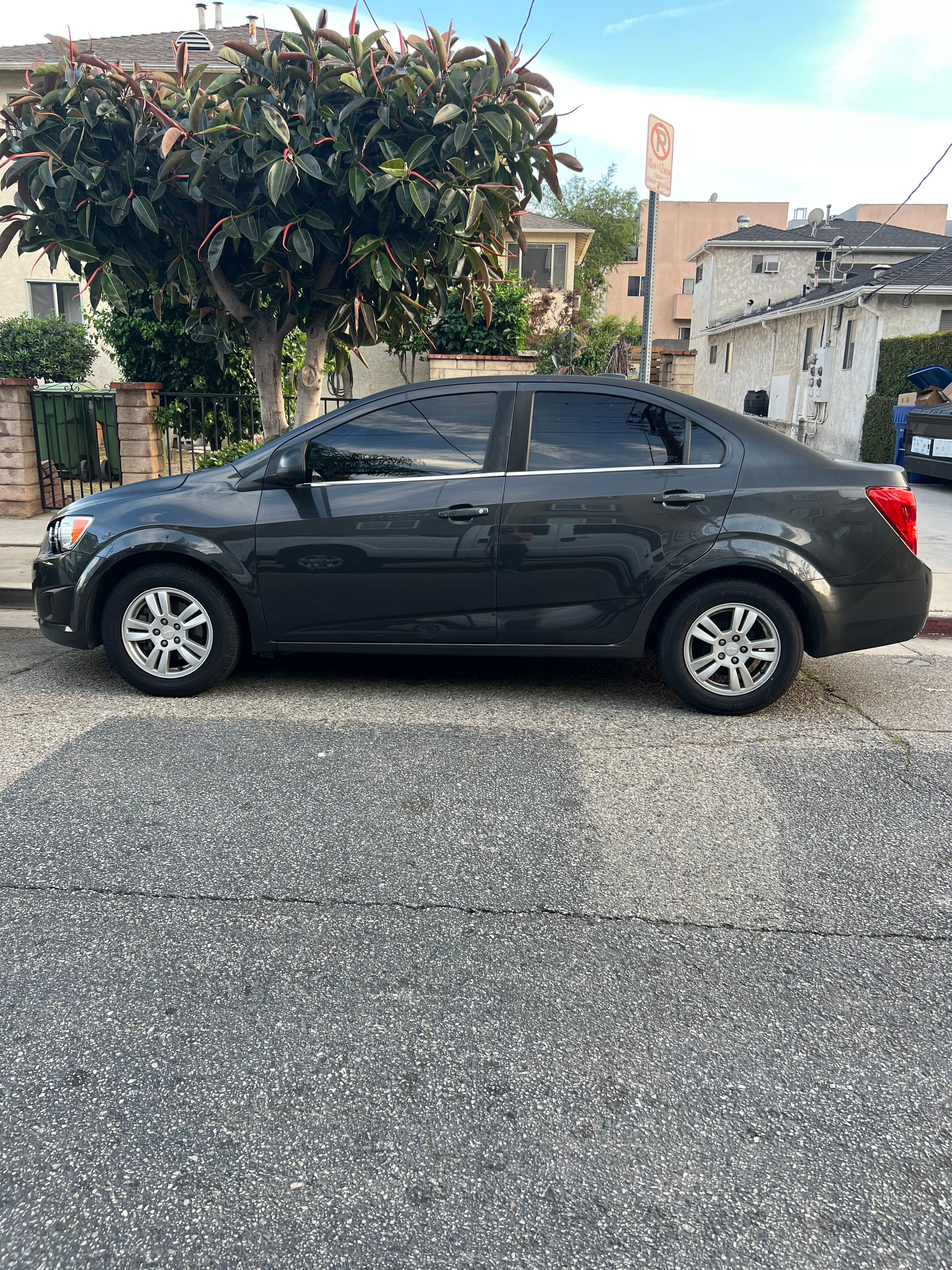Used 2016 Chevrolet Sonic LT FWD image 1