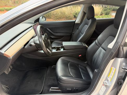 Used 2018 Tesla Model 3 Long Range image 24