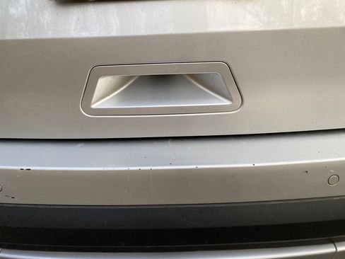 Used 2016 Ford Explorer XLT image 23