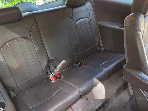 Used 2014 Buick Enclave Premium w/ Trailering Provision Package image 11