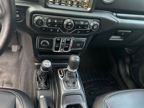 Used 2018 Jeep Wrangler Unlimited Sahara w/ Dual Top Group image 6