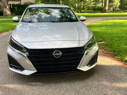 Used 2023 Nissan Altima 2.5 S FWD image 5
