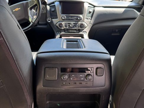 Used 2018 Chevrolet Suburban Premier image 29
