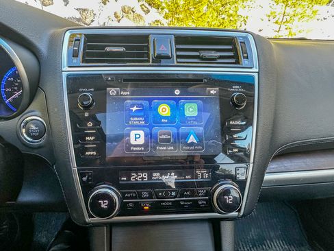 Used 2018 Subaru Outback 2.5i Limited image 13