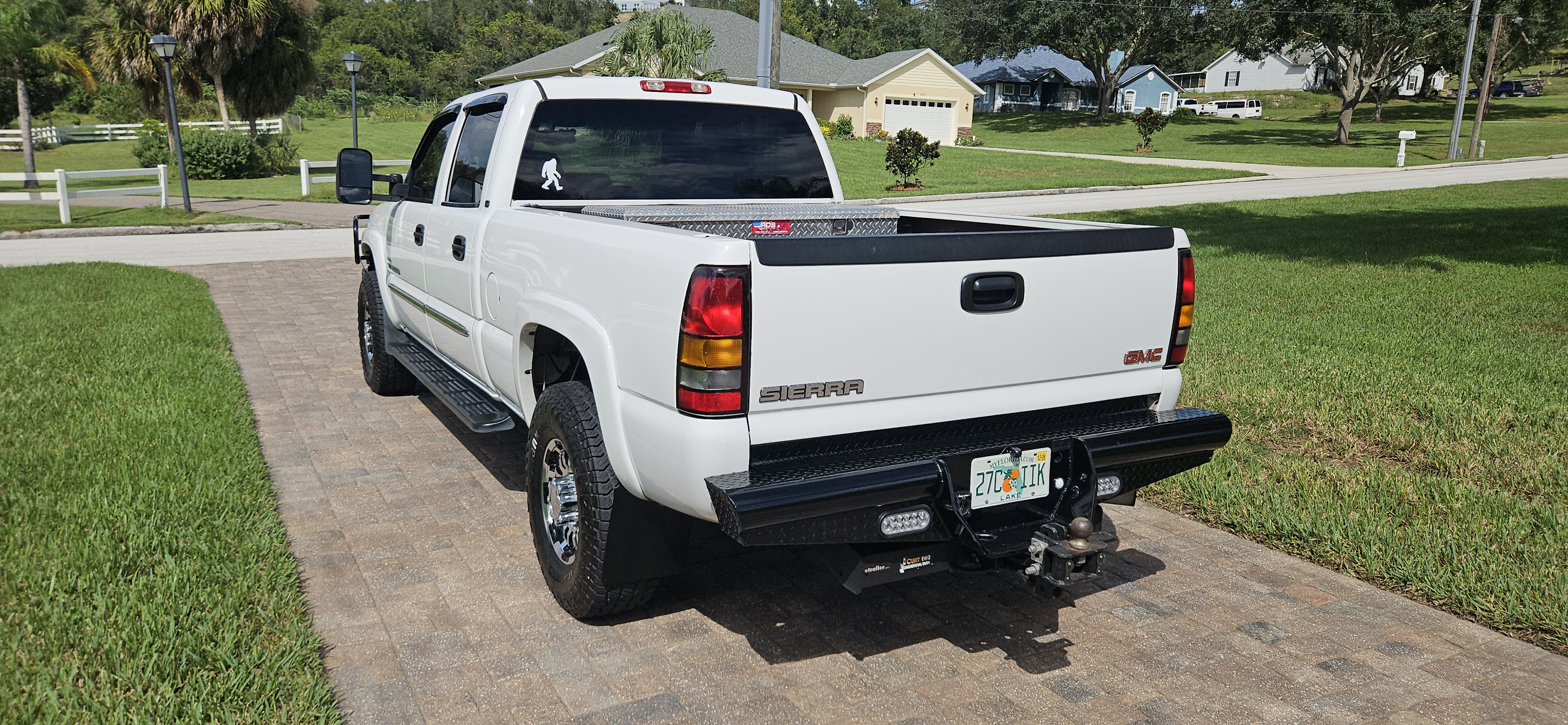 Used 2007 GMC Sierra 2500 SLE w/ Heavy-Duty Power Package RWD image 10