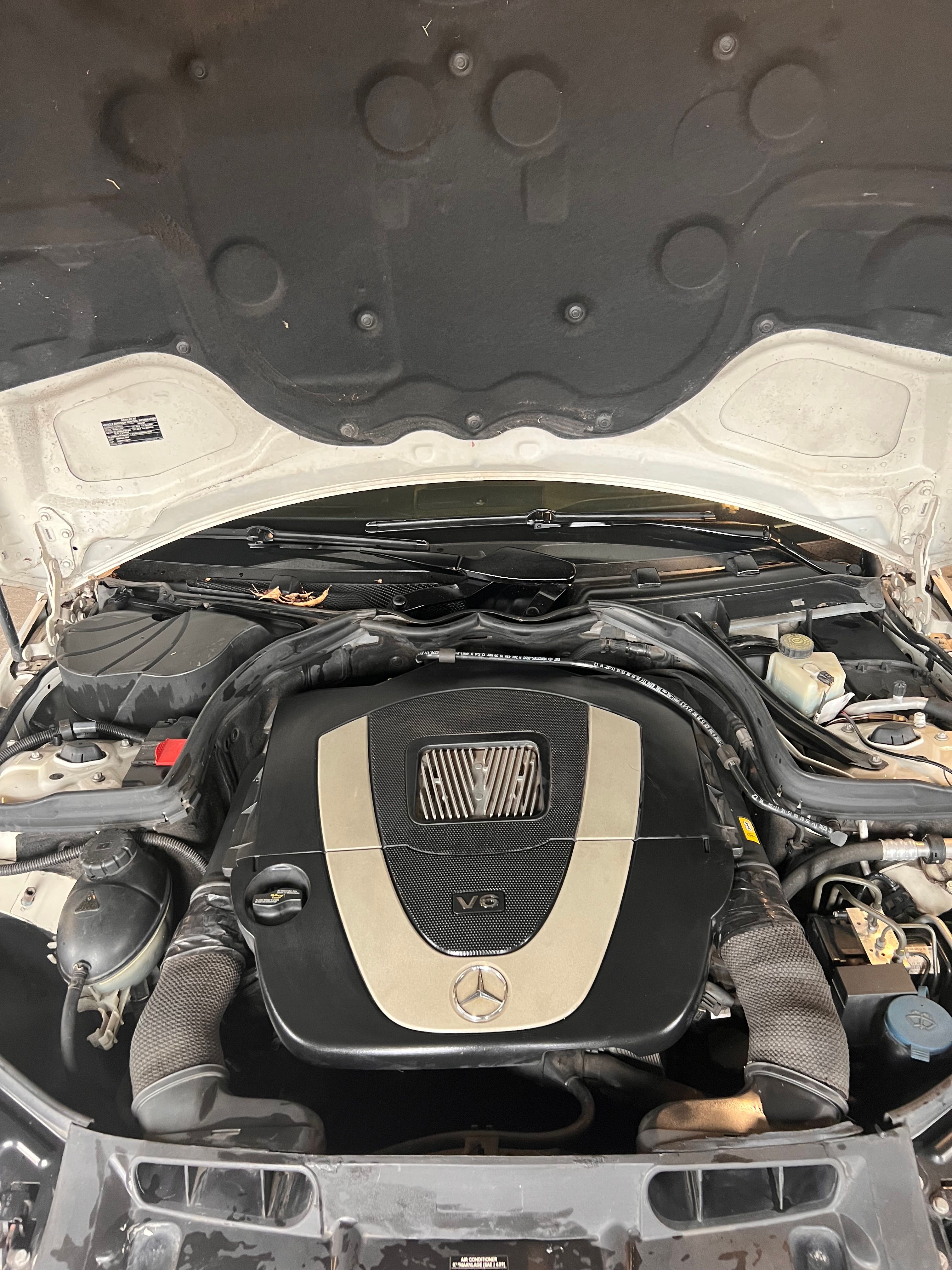 Used 2008 Mercedes-Benz C 350 Sport image 8