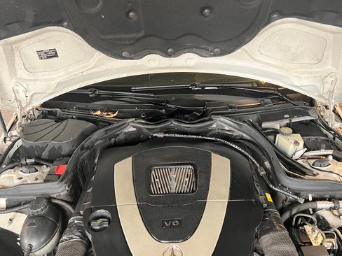 Used 2008 Mercedes-Benz C 350 Sport image 8