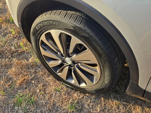 Used 2018 Buick Encore Essence image 19