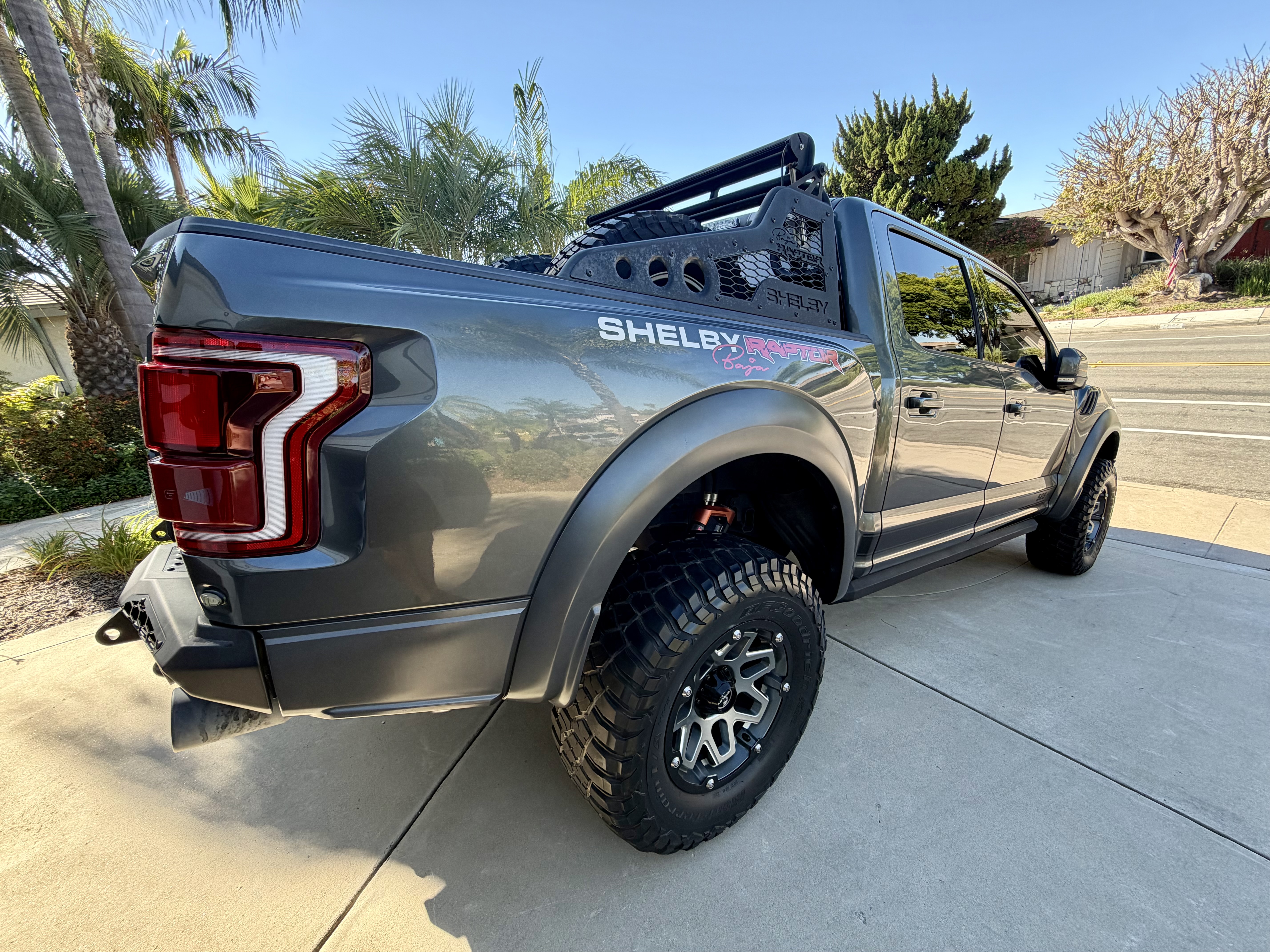 Used 2020 Ford F150 Raptor w/ Equipment Group 802A Luxury AWD/4WD image 2