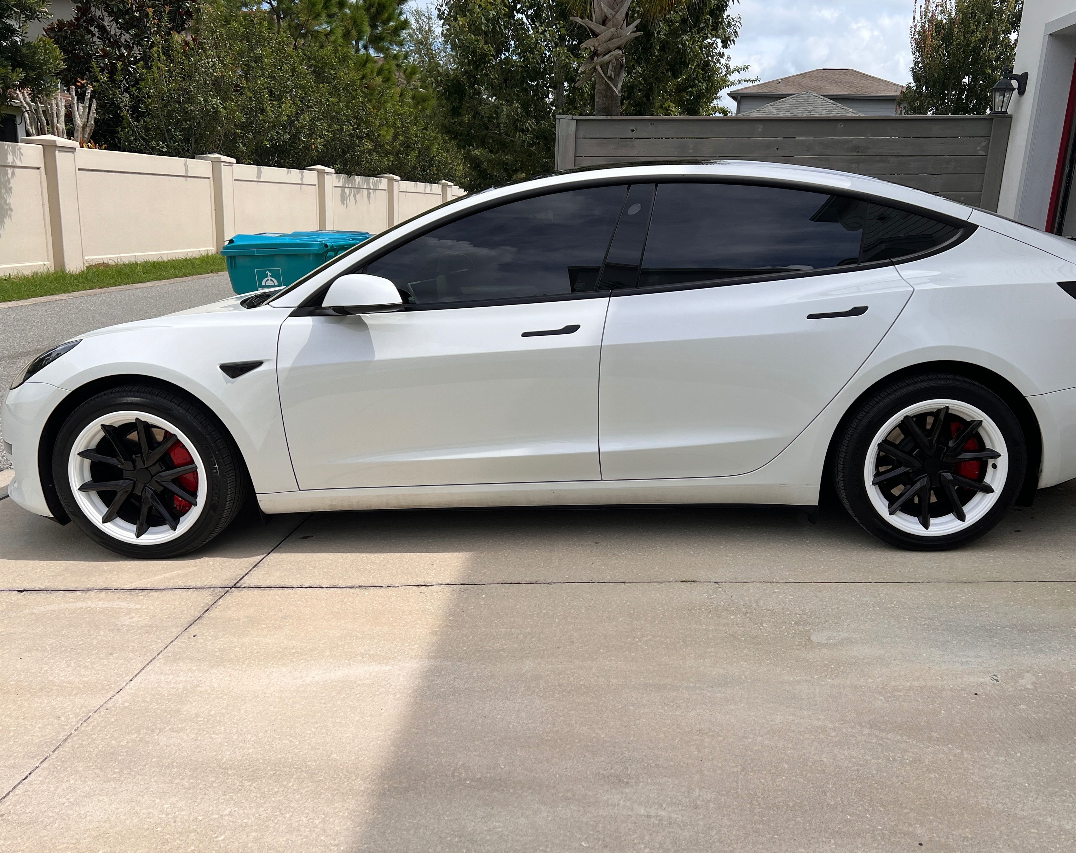 Used 2023 Tesla Model 3 Standard Range RWD image 21