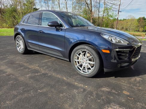 Used 2017 Porsche Macan S image 1