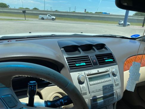 Used 2008 Toyota Solara SLE image 16