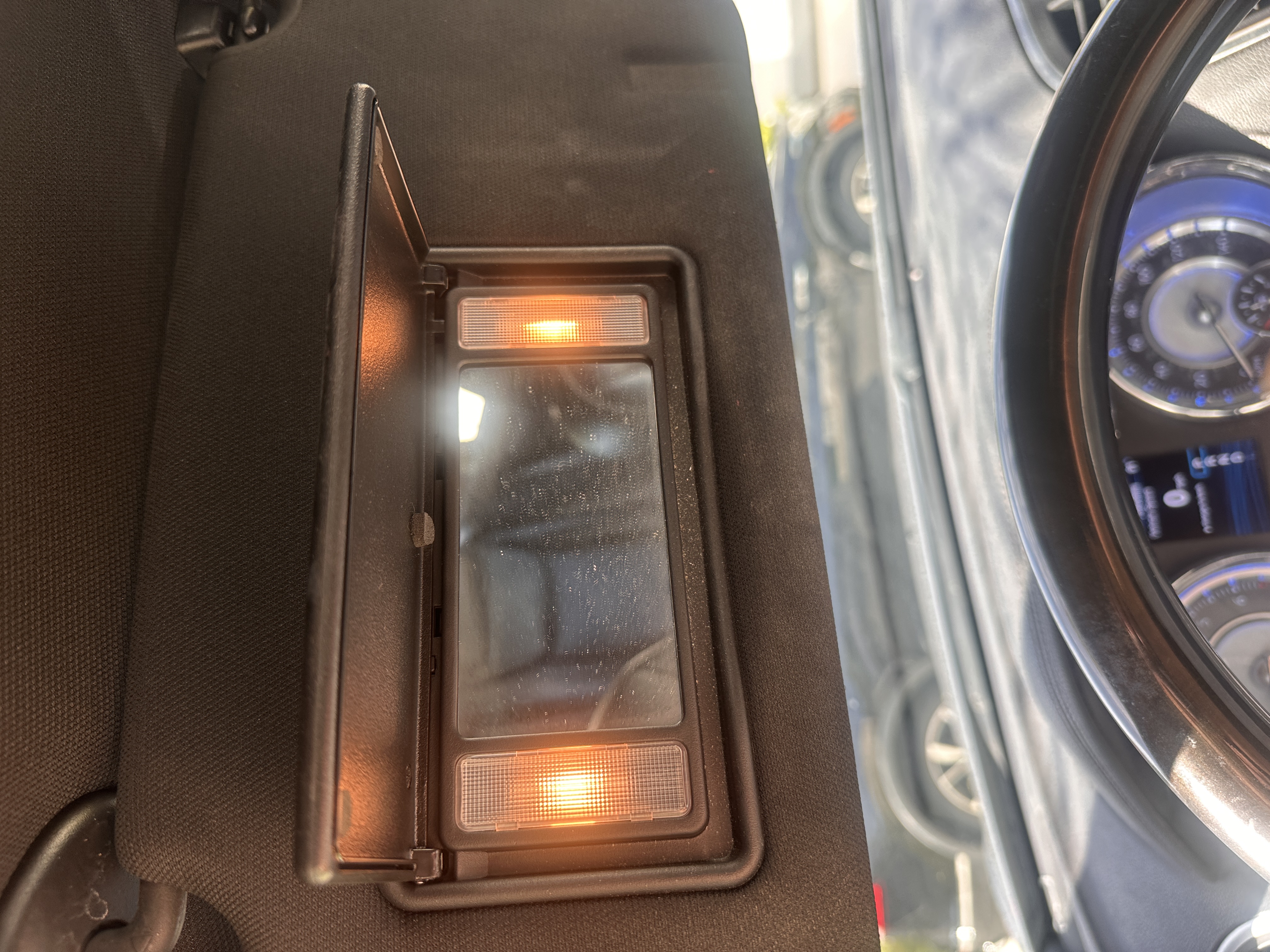Used 2014 Chrysler 300 C RWD image 18