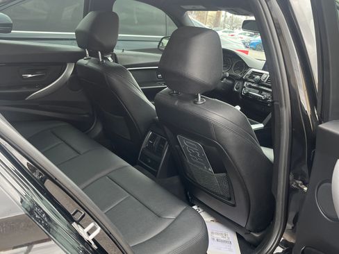 Used 2018 BMW 330e image 9