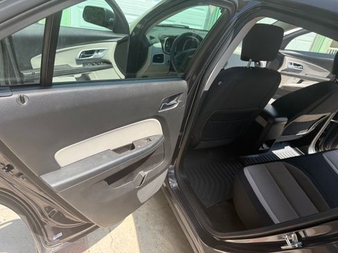 Used 2016 Chevrolet Equinox LS FWD image 16