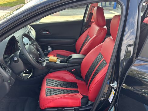 Used 2021 Honda HR-V LX image 5