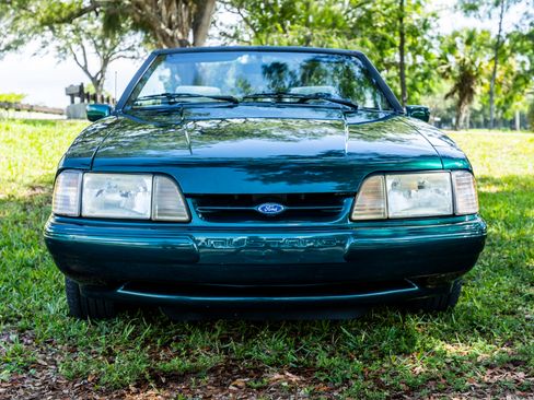 Used 1992 Ford Mustang LX image 16