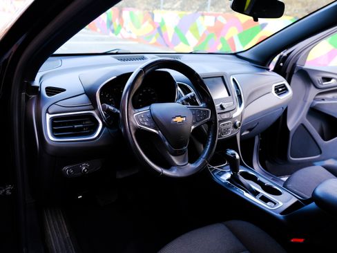 Used 2018 Chevrolet Equinox LT image 20